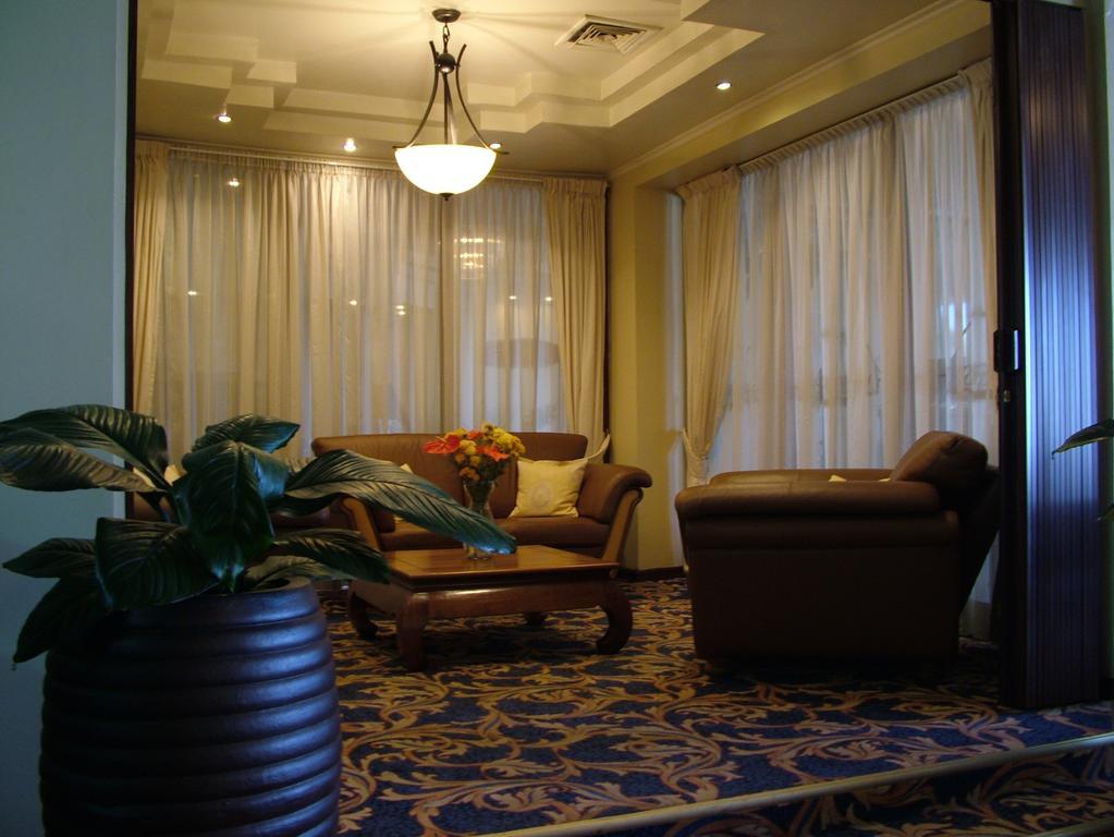 Ambassador Hotel & Casino Paramaribo Bagian luar foto